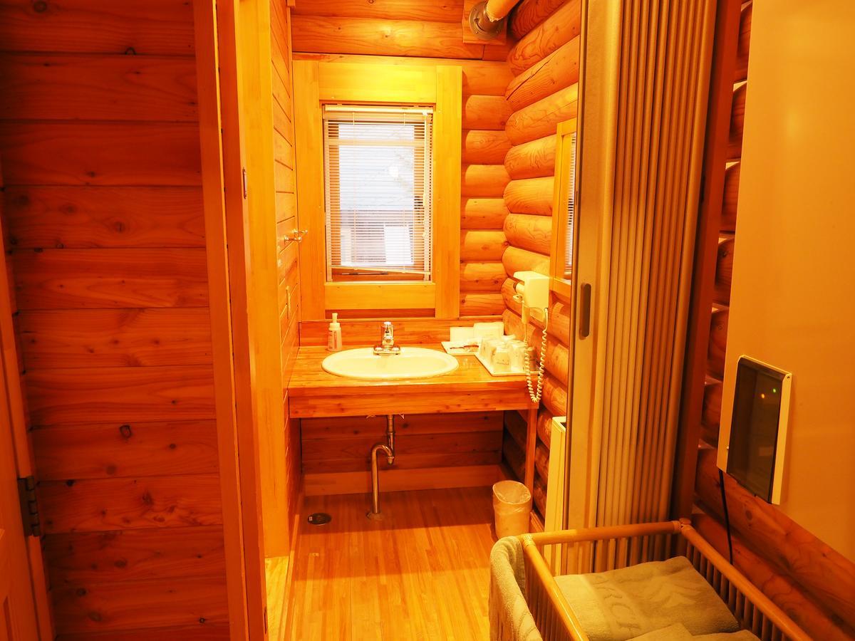 Log Hotel Larch Lake Kanayama Minamifurano Camera foto