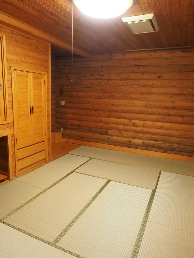 Log Hotel Larch Lake Kanayama Minamifurano Camera foto