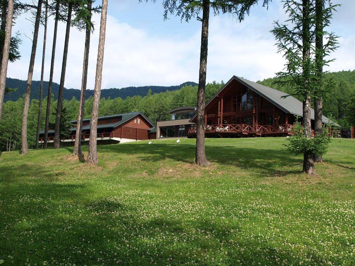 Log Hotel Larch Lake Kanayama Minamifurano Esterno foto